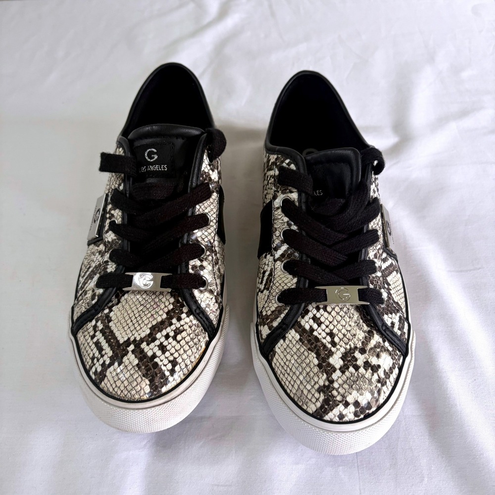 Guess Los Angeles Snake Print Sneakers Women's Size 9 Y2K Streetwear Luxe‎ Chic